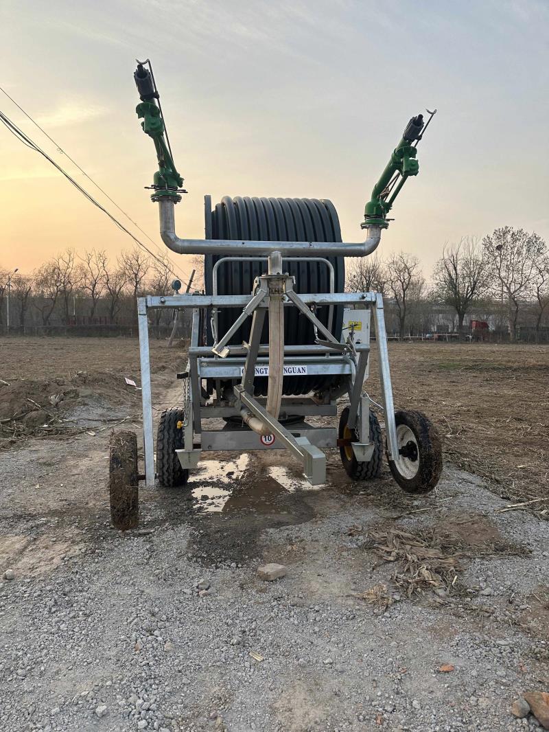 新型近代農業用ピボット灌漑機械200mスプリンクラー散水灌漑 - Farming In Agriculture のレビューと価格