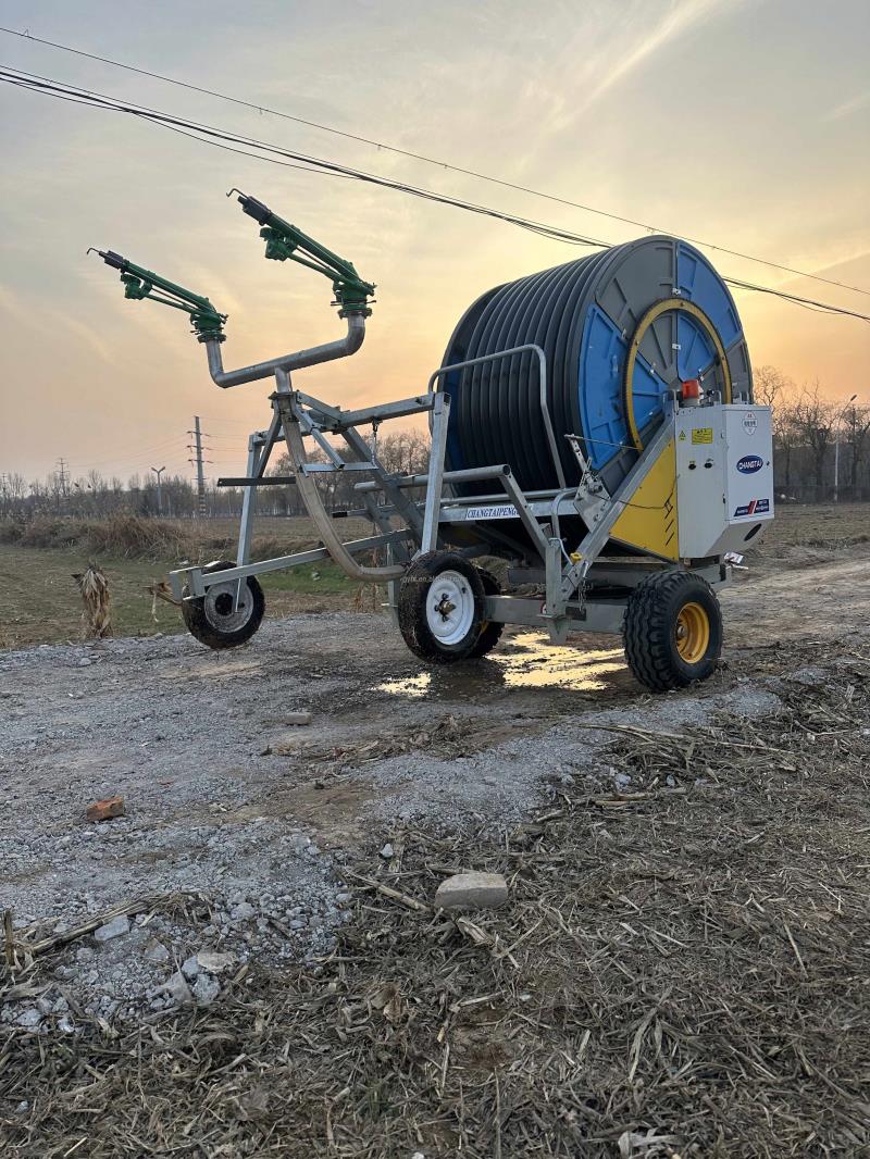 新型近代農業用ピボット灌漑機械200mスプリンクラー散水灌漑 - Farming In Agriculture のレビューと価格